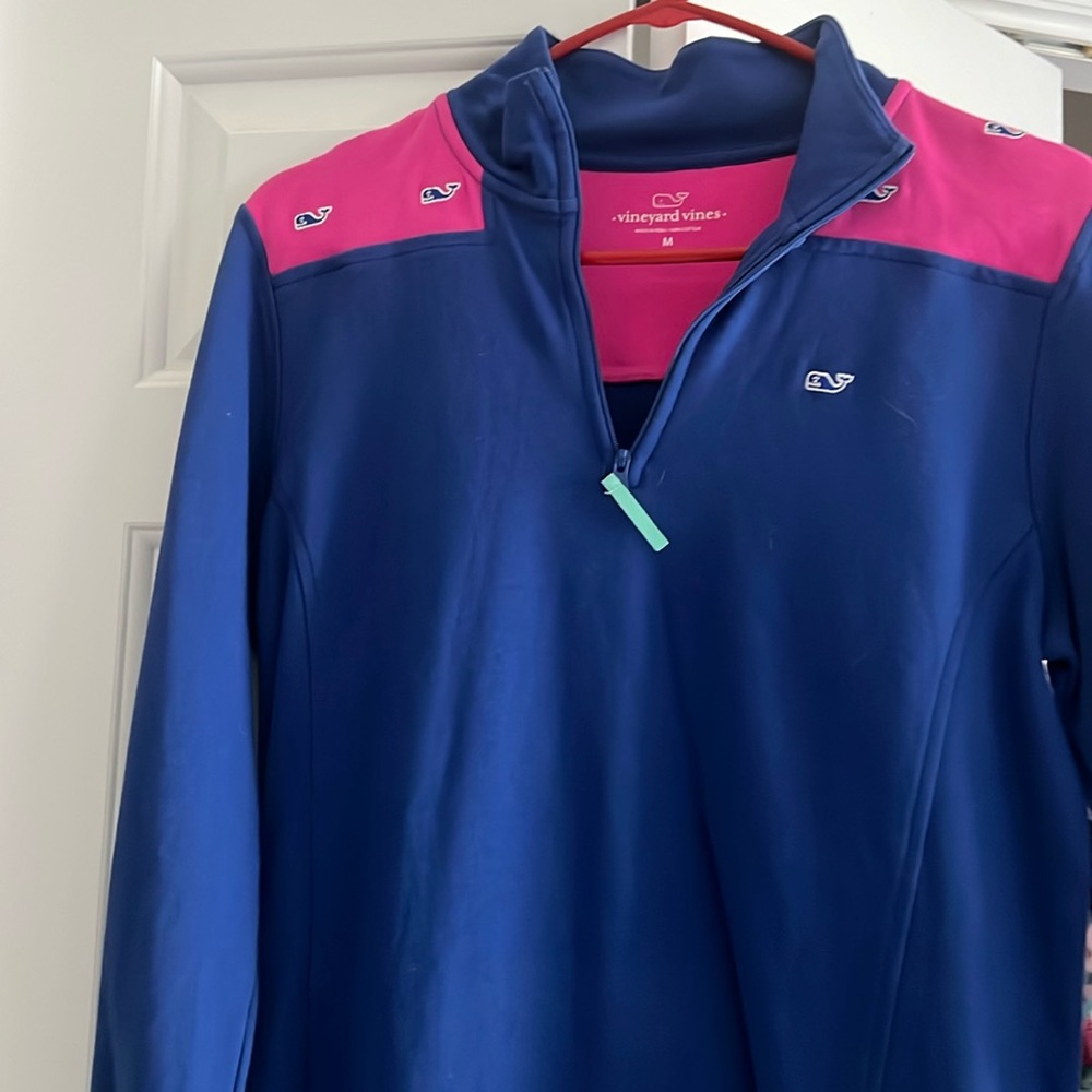 Vineyard vines sweatshirt